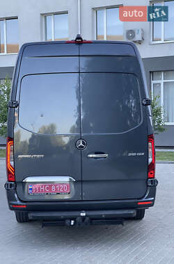 Грузовой фургон Mercedes-Benz Sprinter 2020 в 