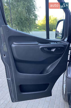 Грузовой фургон Mercedes-Benz Sprinter 2020 в 