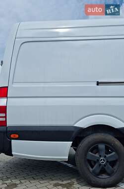 Грузопассажирский фургон Mercedes-Benz Sprinter 2011 в 