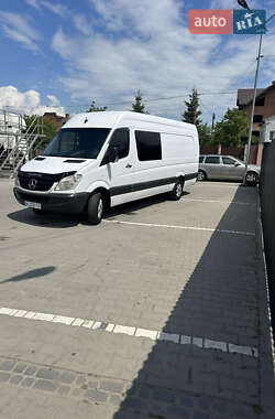 Грузопассажирский фургон Mercedes-Benz Sprinter 2006 в Львове