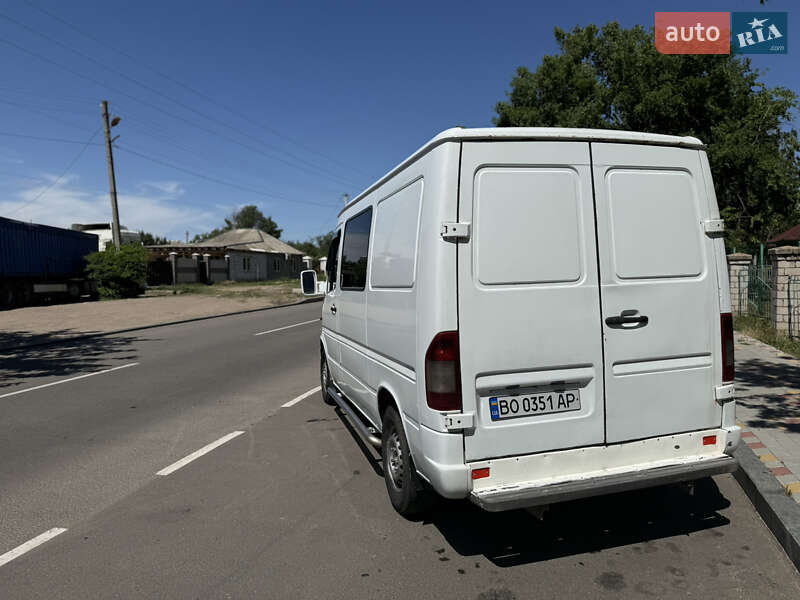 Вантажопасажирський фургон Mercedes-Benz Sprinter 2004 в Вознесенську