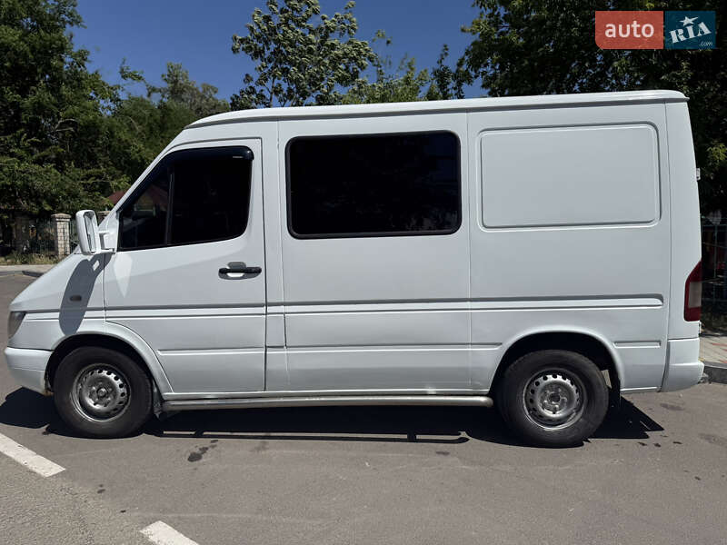 Вантажопасажирський фургон Mercedes-Benz Sprinter 2004 в Вознесенську