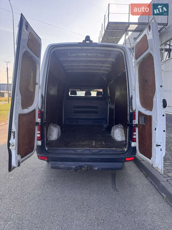 Вантажний фургон Mercedes-Benz Sprinter 2015 в Виноградові