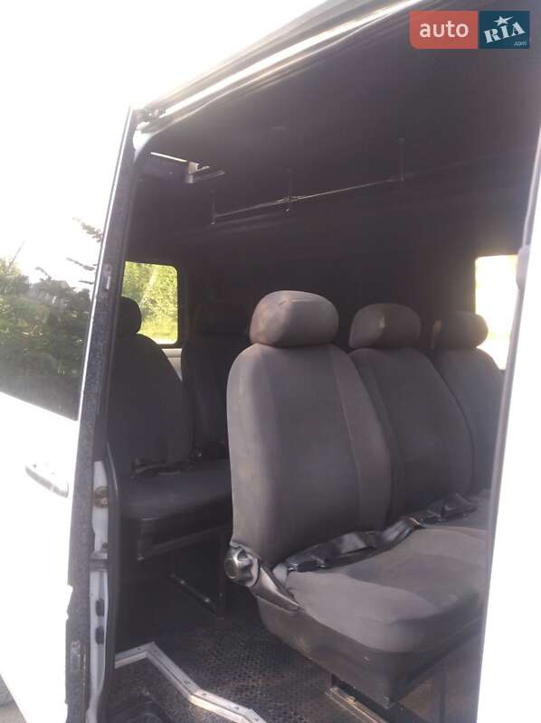 Микроавтобус Mercedes-Benz Sprinter 2003 в Городке