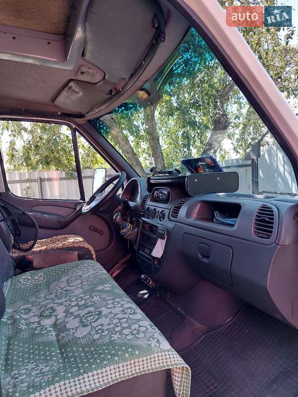 Вантажний фургон Mercedes-Benz Sprinter 2005 в Вінниці
