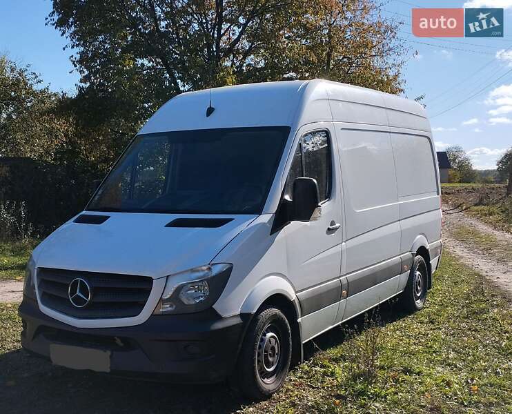 Вантажний фургон Mercedes-Benz Sprinter 2015 в 