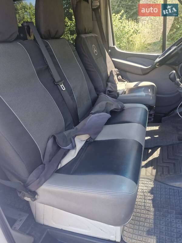 Микроавтобус Mercedes-Benz Sprinter 2005 в Бродах