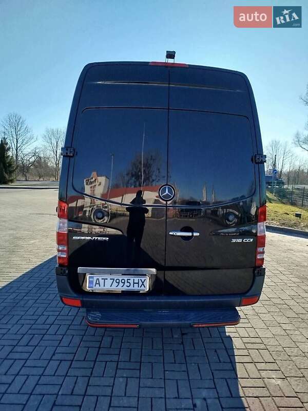 Вантажопасажирський фургон Mercedes-Benz Sprinter 2018 в Івано-Франківську