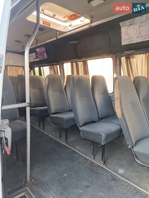 Городской автобус Mercedes-Benz Sprinter 1997 в Кривом Роге