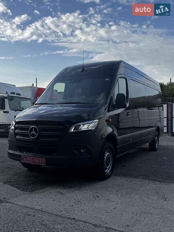 Грузовой фургон Mercedes-Benz Sprinter 2023 в Нововолынске