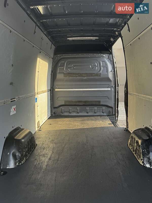 Грузовой фургон Mercedes-Benz Sprinter 2023 в Нововолынске