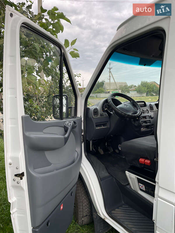 Грузовой фургон Mercedes-Benz Sprinter 2006 в Полтаве