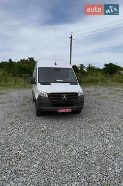 Вантажний фургон Mercedes-Benz Sprinter 2019 в Чернівцях