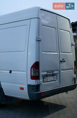 Грузовой фургон Mercedes-Benz Sprinter 2005 в 