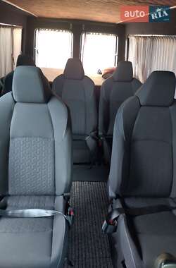 Микроавтобус Mercedes-Benz Sprinter 2000 в 