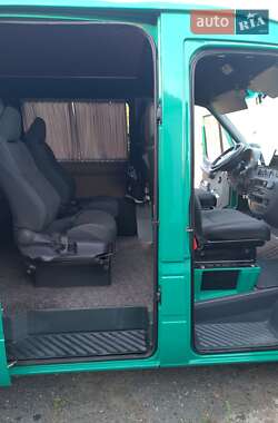 Микроавтобус Mercedes-Benz Sprinter 2000 в 