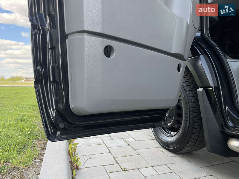 Мікроавтобус Mercedes-Benz Sprinter 2015 в Рівному