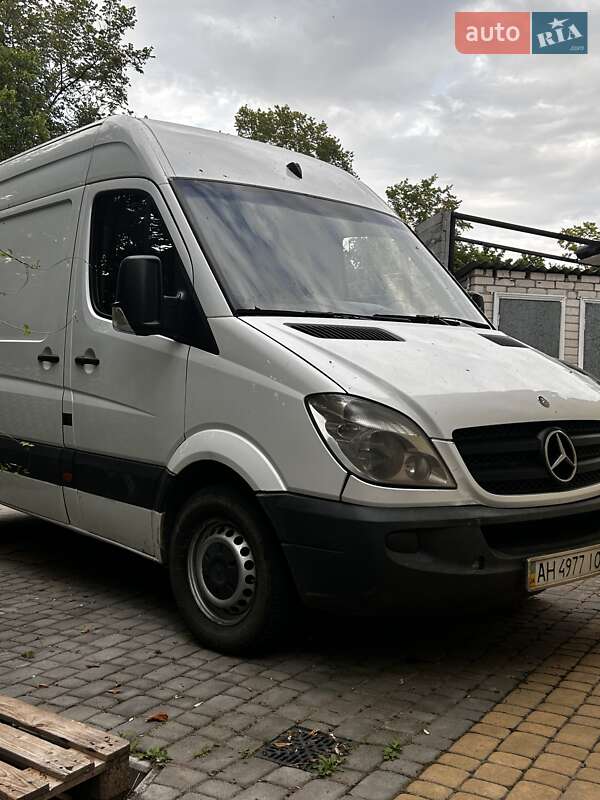 Mercedes-Benz Sprinter 2011