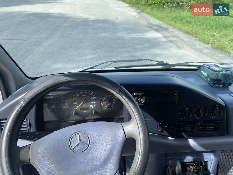 Грузовой фургон Mercedes-Benz Sprinter 1996 в Виннице