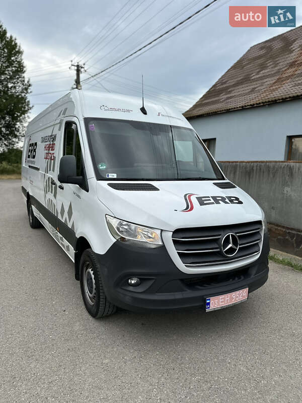 Грузовой фургон Mercedes-Benz Sprinter 2022 в Виноградове