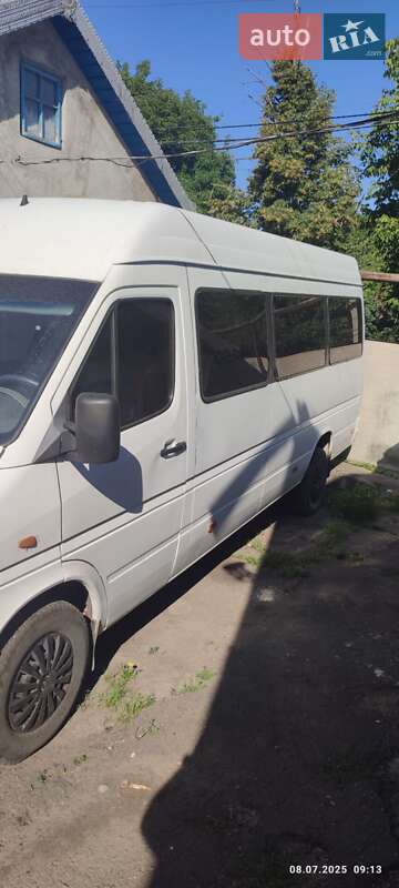 Міський автобус Mercedes-Benz Sprinter 2000 в Чернівцях