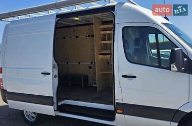 Грузовой фургон Mercedes-Benz Sprinter 2016 в 