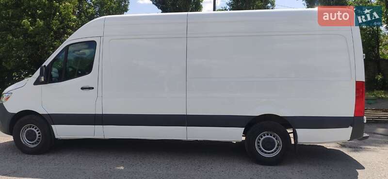 Грузовой фургон Mercedes-Benz Sprinter 2022 в Запорожье