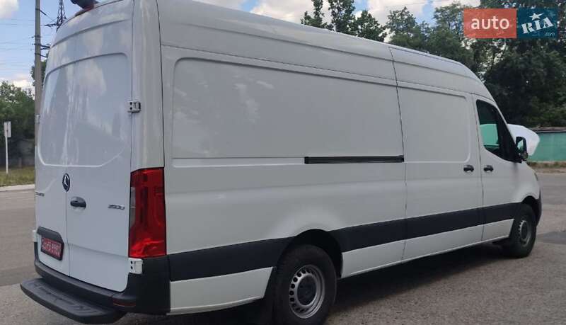 Грузовой фургон Mercedes-Benz Sprinter 2022 в Запорожье