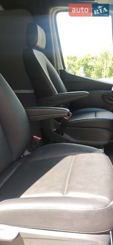 Грузовой фургон Mercedes-Benz Sprinter 2022 в Запорожье