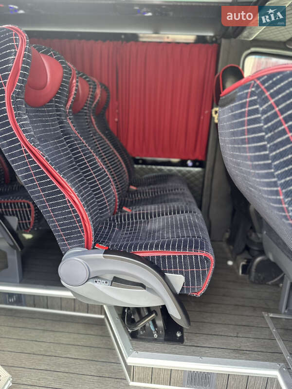 Туристический / Междугородний автобус Mercedes-Benz Sprinter 2010 в Березному
