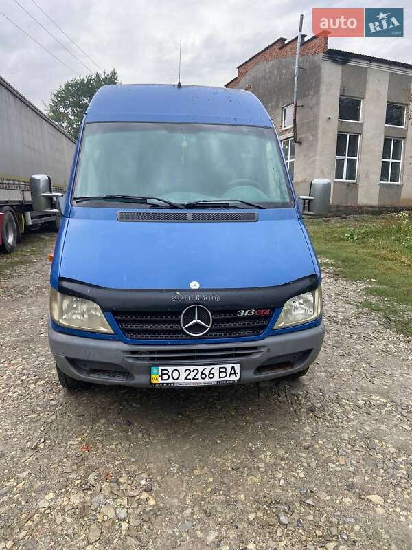 Mercedes-Benz Sprinter 2004