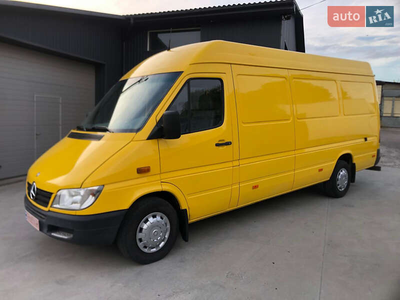 Mercedes-Benz Sprinter 2005