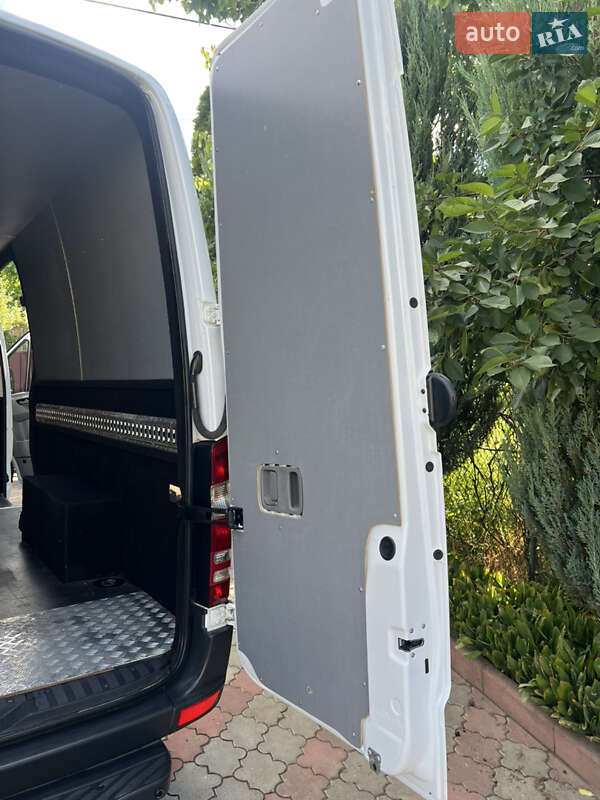 Вантажний фургон Mercedes-Benz Sprinter 2015 в Вінниці