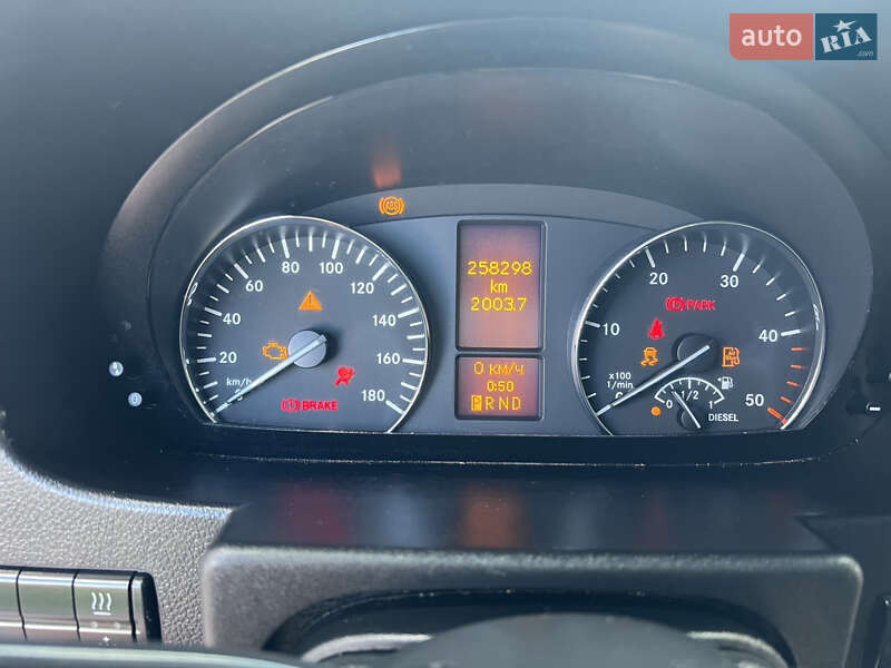 Вантажний фургон Mercedes-Benz Sprinter 2015 в Вінниці