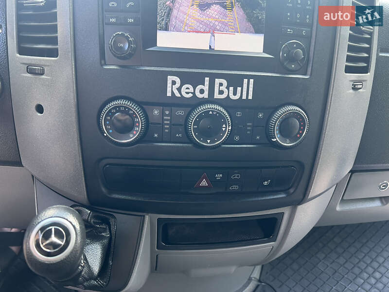 Вантажний фургон Mercedes-Benz Sprinter 2015 в Вінниці