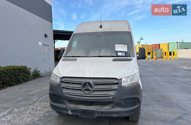 Грузовой фургон Mercedes-Benz Sprinter 2020 в 