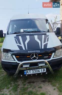 Микроавтобус Mercedes-Benz Sprinter 2003 в Стопчатове