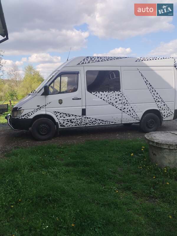 Микроавтобус Mercedes-Benz Sprinter 2003 в Стопчатове