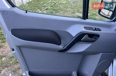 Грузовой фургон Mercedes-Benz Sprinter 2015 в 