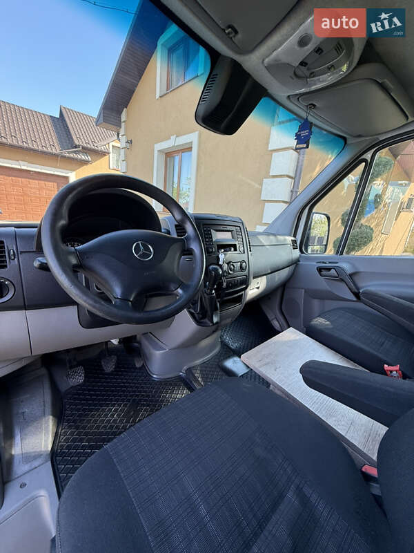 Автовоз Mercedes-Benz Sprinter 2015 в Косове