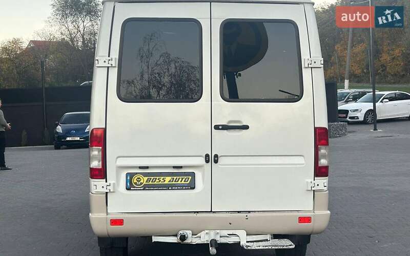 Грузовой фургон Mercedes-Benz Sprinter 2002 в Черновцах