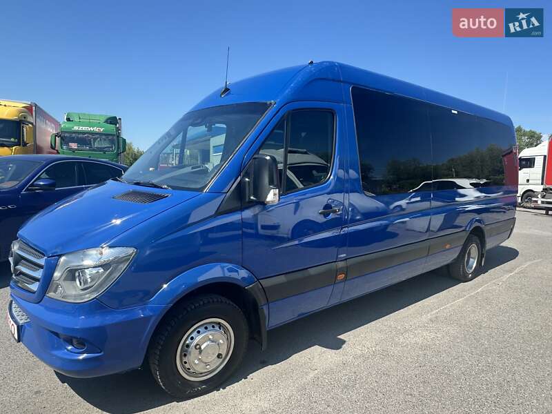 Туристический / Междугородний автобус Mercedes-Benz Sprinter 2016 в Ровно