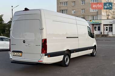 Грузовой фургон Mercedes-Benz Sprinter 2020 в 
