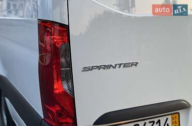 Грузовой фургон Mercedes-Benz Sprinter 2020 в 