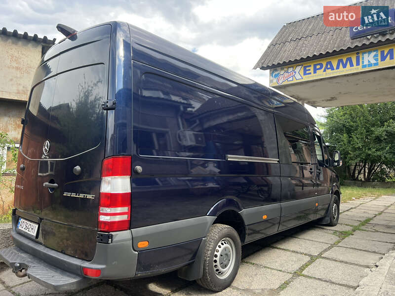Микроавтобус Mercedes-Benz Sprinter 2014 в Сваляве