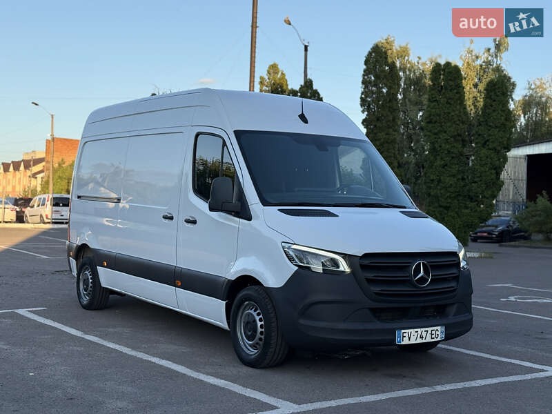 Mercedes-Benz Sprinter 2021