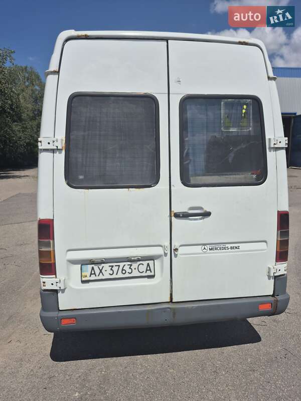 Приміський автобус Mercedes-Benz Sprinter 2000 в Харкові