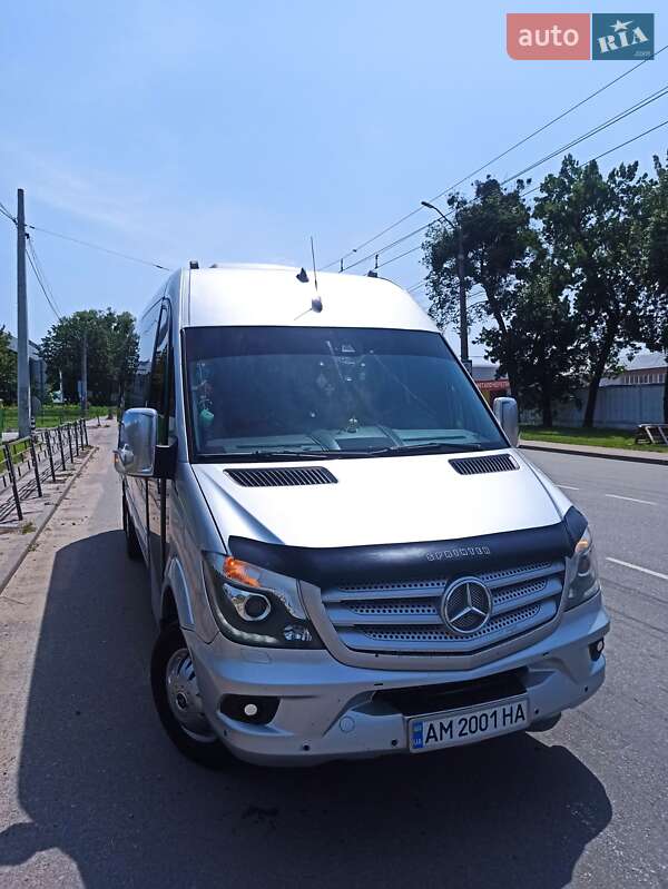 Туристический / Междугородний автобус Mercedes-Benz Sprinter 2015 в Житомире