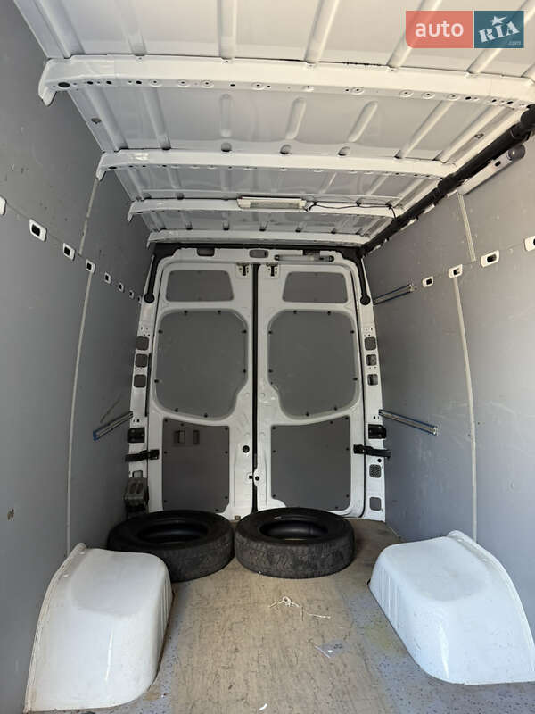 Грузовой фургон Mercedes-Benz Sprinter 2013 в Ровно