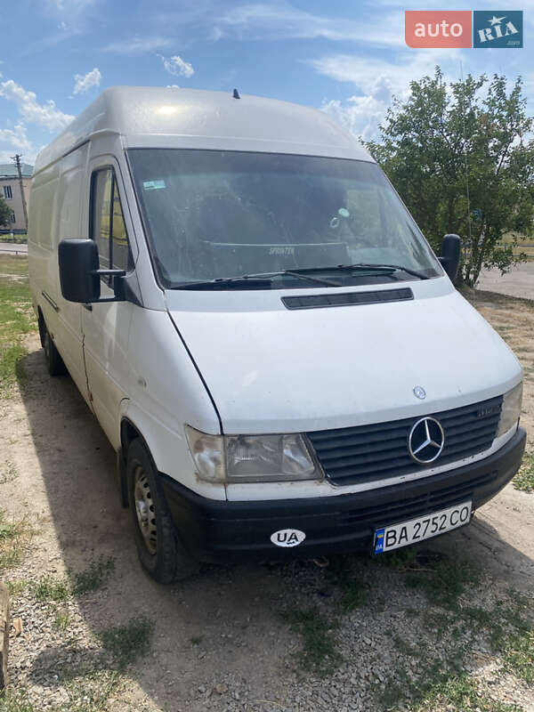 Грузовой фургон Mercedes-Benz Sprinter 1999 в Добровеличковке